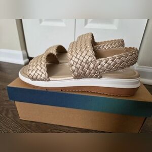 JBU Leila Women's Sandals - Size 8.5